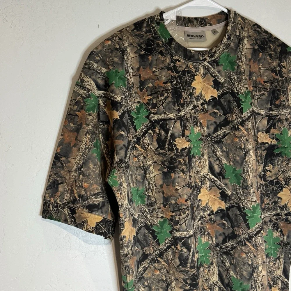 Amongst Others NYC Studio Men's Camouflage Leaves Boxy Fit SZ XLarge NWT - Picture 3 of 11